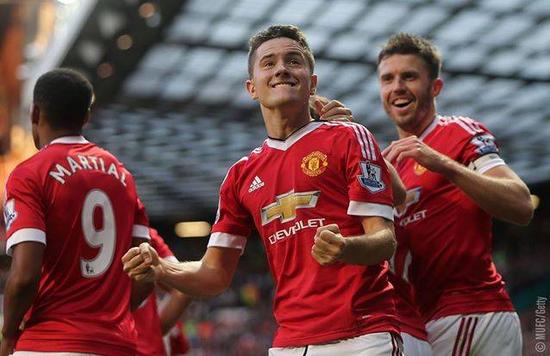 这一举动引 这一举动引